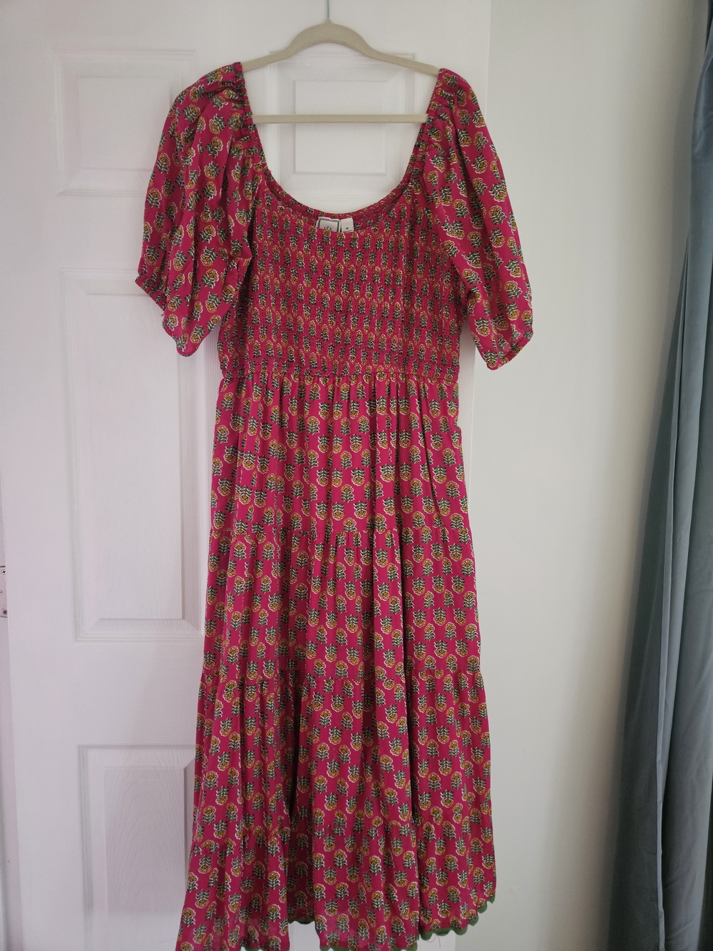 LEA Floral Puff-Sleeve Maxi Dress